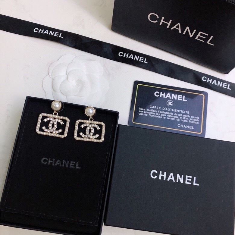 Ch**el earrings